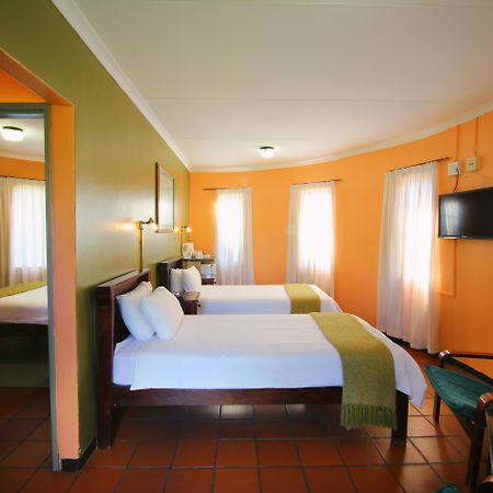 Kalahari Arms Hotel Khemsbok ภายนอก รูปภาพ