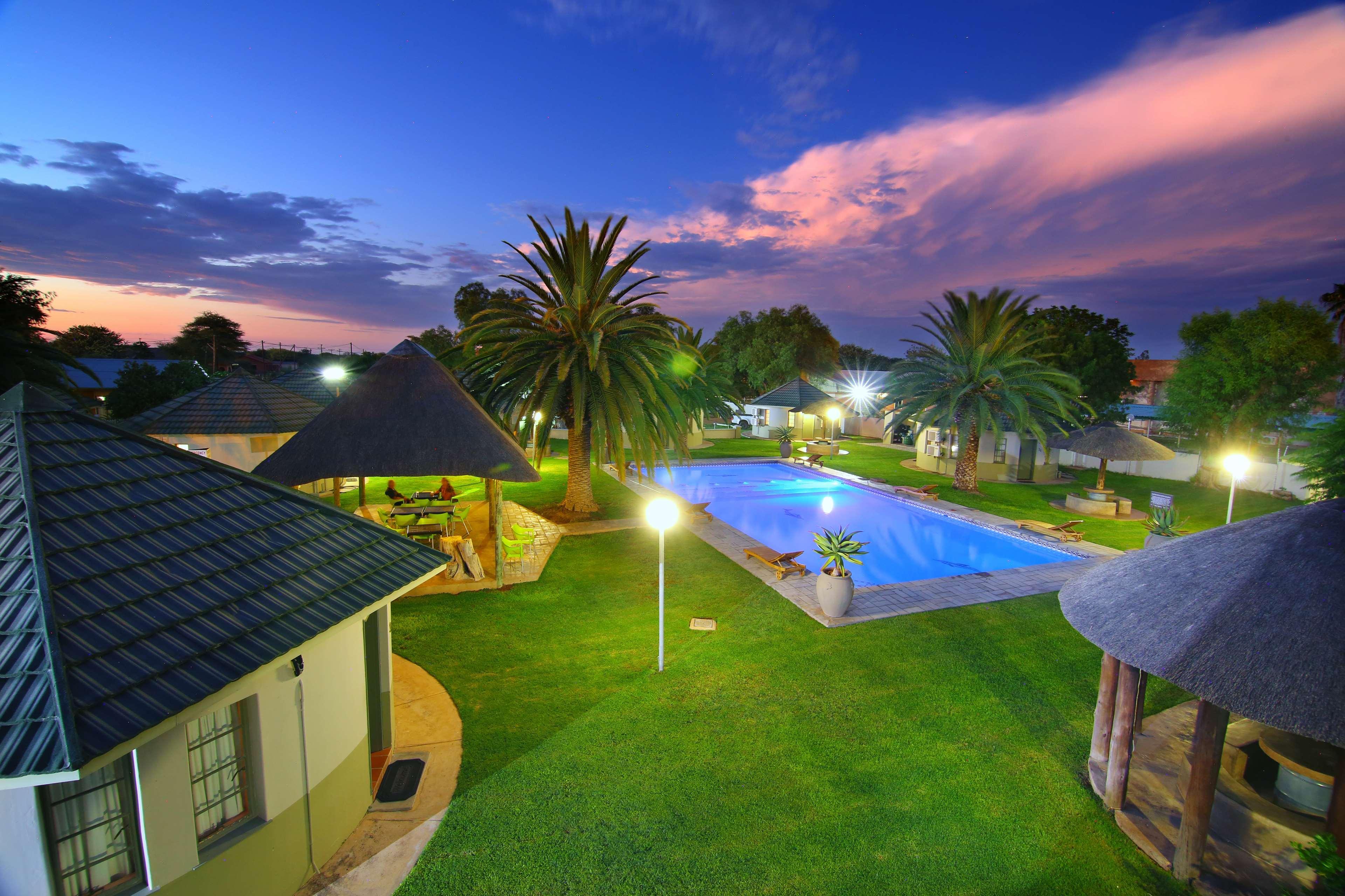 Kalahari Arms Hotel Khemsbok ภายนอก รูปภาพ
