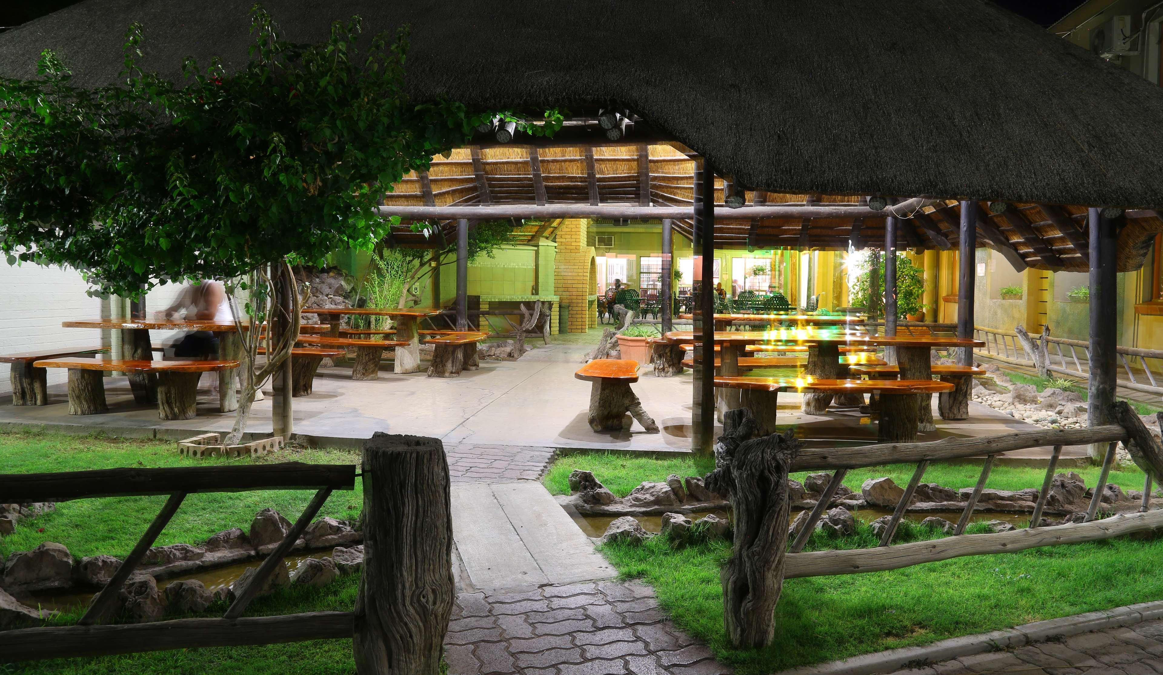 Kalahari Arms Hotel Khemsbok ภายนอก รูปภาพ