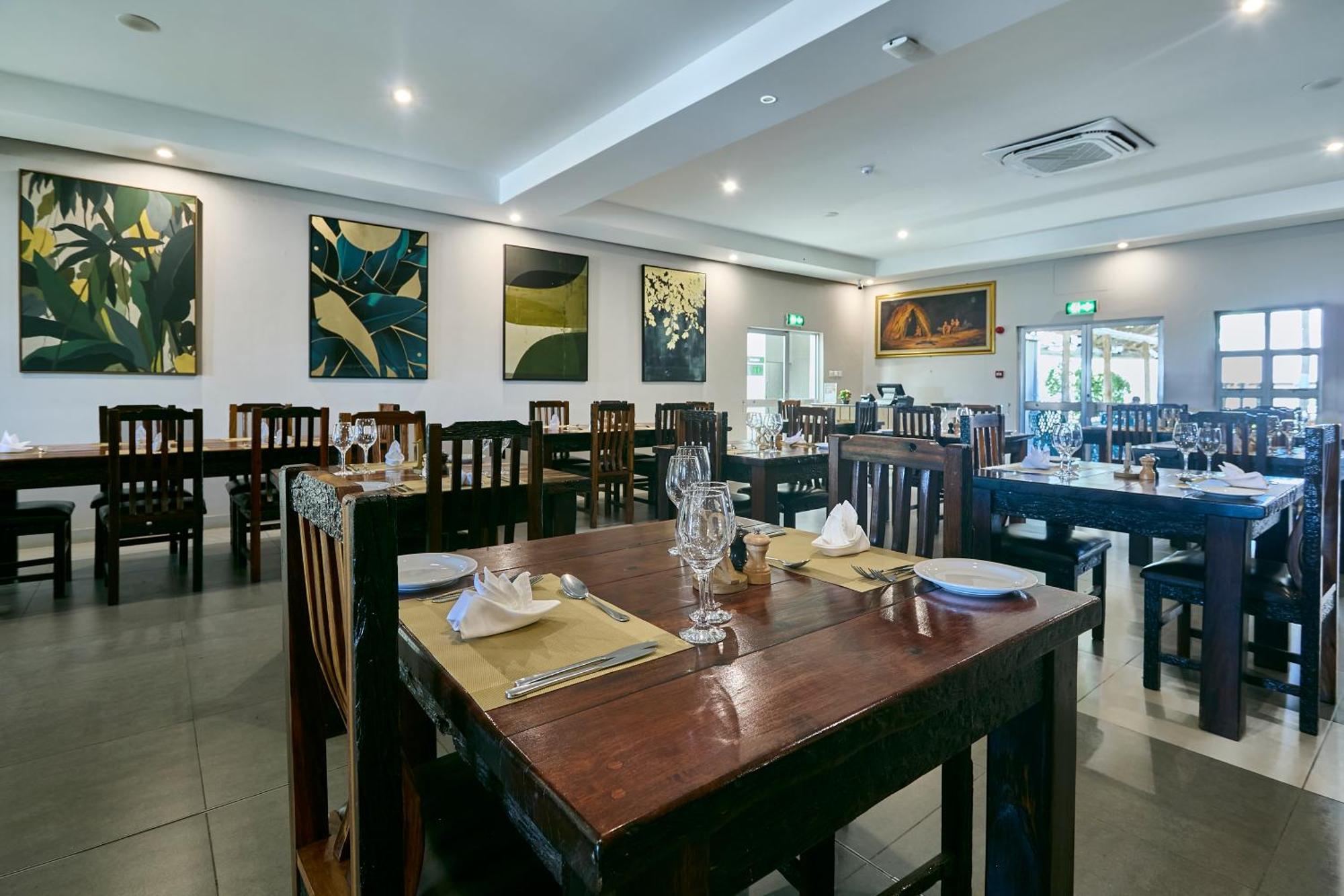 Kalahari Arms Hotel Khemsbok ภายนอก รูปภาพ