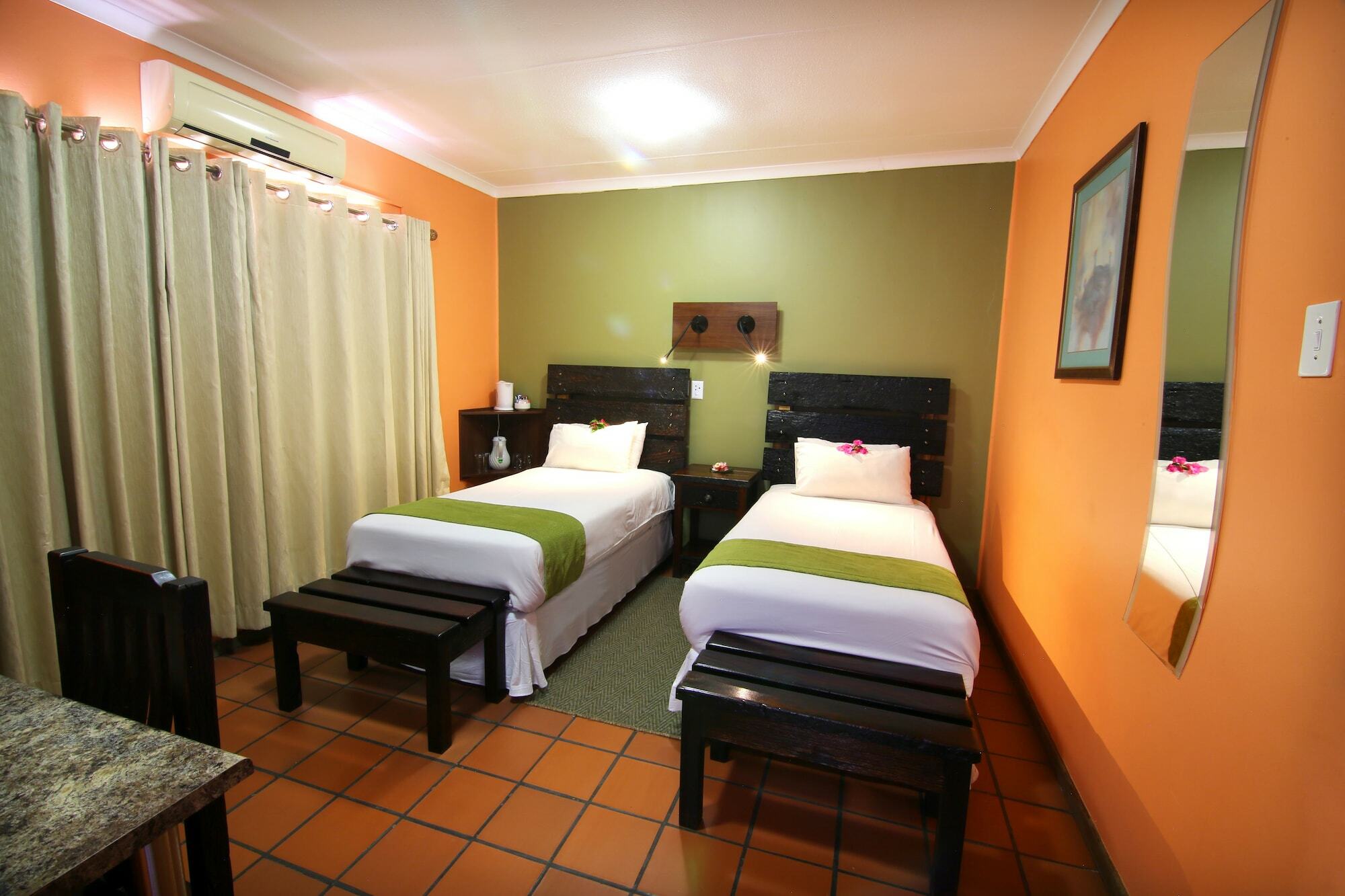 Kalahari Arms Hotel Khemsbok ภายนอก รูปภาพ